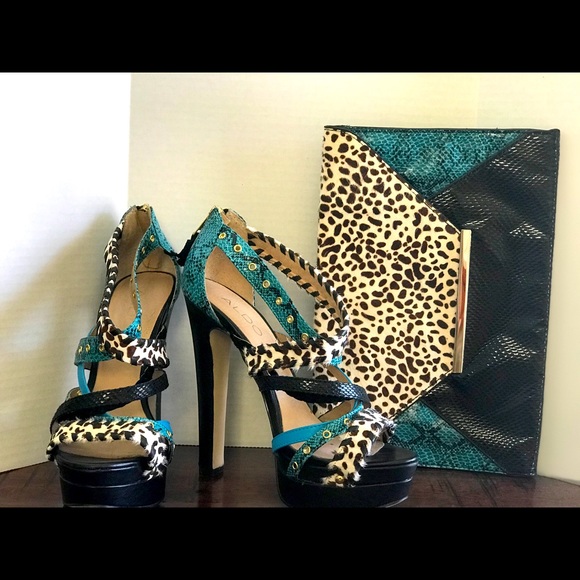 COPY - Aldo Animal Print Envelope Bag - Picture 2 of 3